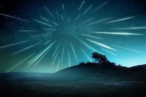 Draconid Meteor Shower 2022: What You Need to Know about Unusual Light ...