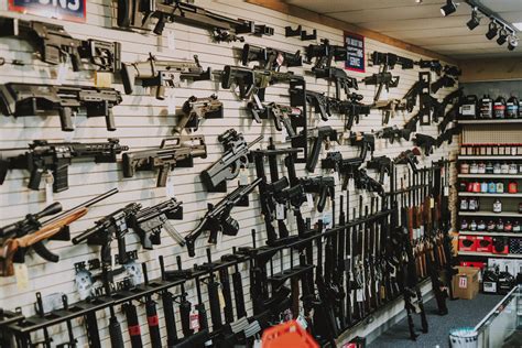 Moss Pawn & Guns – Your local pawn shop & gun store