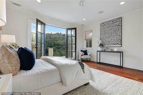 Gene Simmons bids California farewell after snatching up an $8.2 million Las Vegas mansion ...