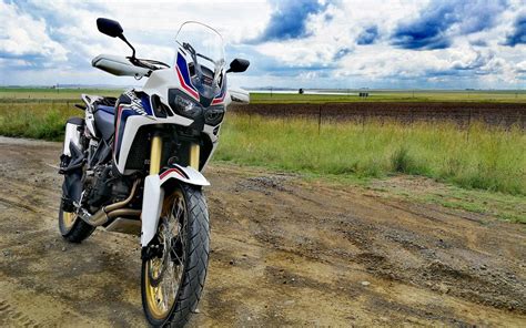 Off-road touring on the Honda Africa Twin DCT - Expert Honda Africa Twin Bike Reviews - AutoTrader