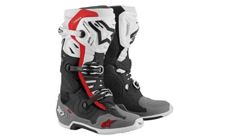 6 Best Dirtbike Boots - Protect your feet and ankles