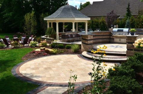 5 Stunning Patio Designs for a Hardscape Sure to Impress | Unilock