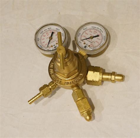 VICTOR SR 252 D COMPRESSED GAS REGULATOR MAX INLET 3000 PSIG 0610 200 | eBay