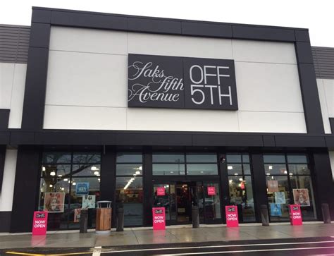 Saks Fifth Avenue OFF 5th Opens, First Store in West Hartford's New ...