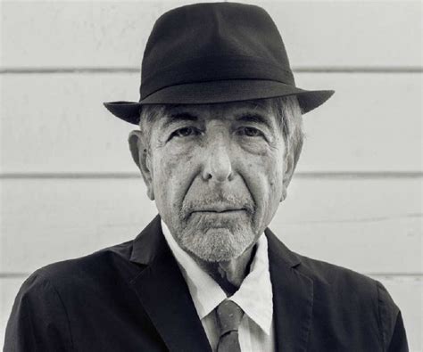 Leonard Cohen Biography - Facts, Childhood, Family Life & Achievements