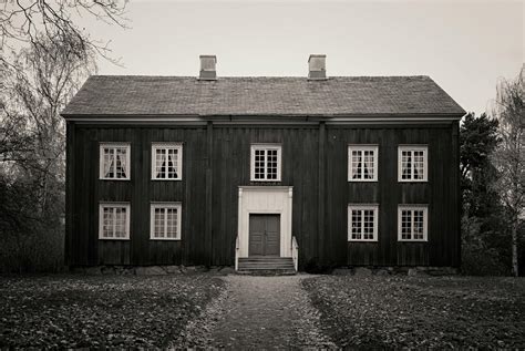 Black and White Photo of a House · Free Stock Photo