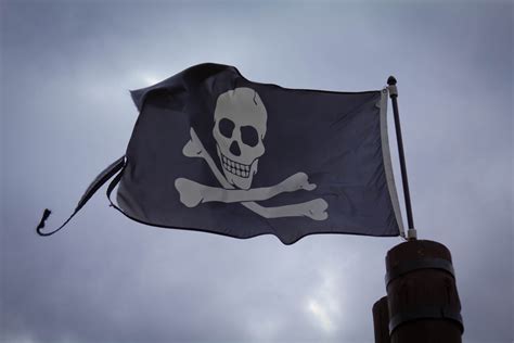 Skull And Cross Bones Flag