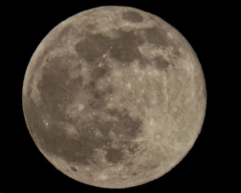 Full 'Worm Moon' in Scotland captured in nine stunning pictures - Daily ...