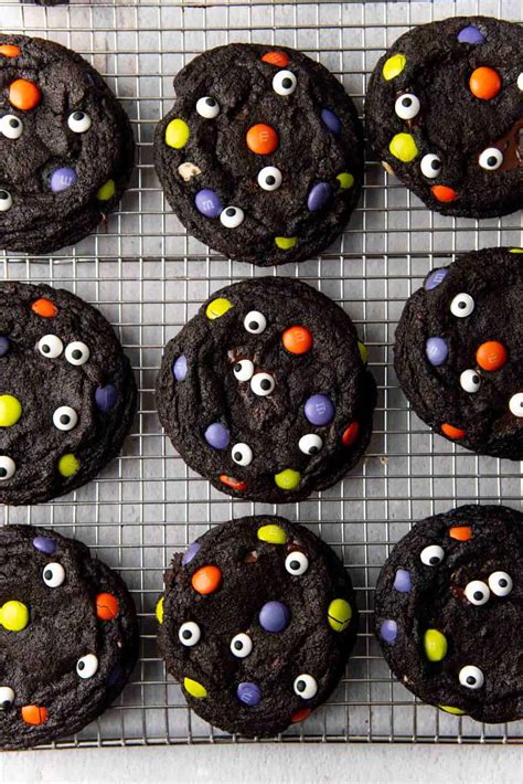 Halloween Monster Cookies - The Flavor Bender