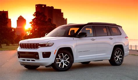 New Electric Jeep Grand Cherokee The Future of SUVs 2023 - ELECTRIC INFOS