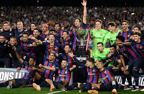 Champions Barcelona suffer defeat at home ahead of trophy celebration