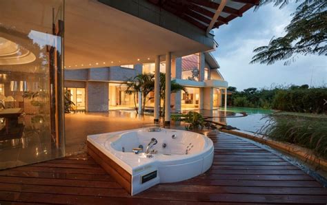 Top 25 Kenya’s Most Luxurious Houses: A Rare Inside Look