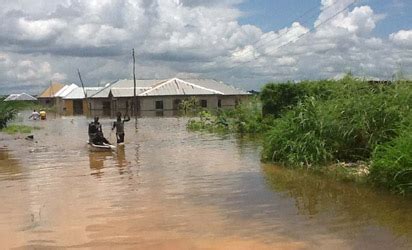 River Benue Overflows Its Banks - Threatens Residents In Makurdi E.t.c. - Politics - Nigeria