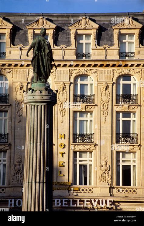 France, Nord, Lille, Vieux Lille (Old Town), Colonne de la Deesse (the Goddess' Column) on Grand ...