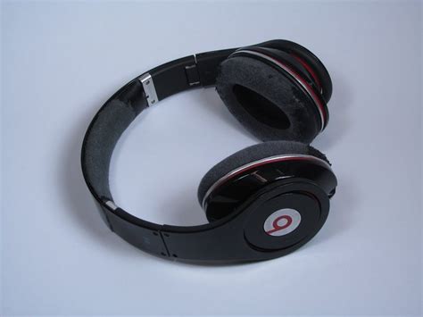 Beats By Dre Studio First Generation Repair Help: Learn How to Fix It ...