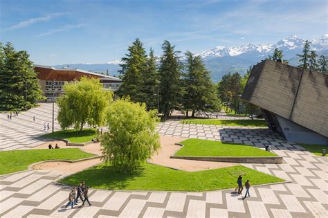 Nouveaux services sur les campus à l’heure du déconfinement progressif ...