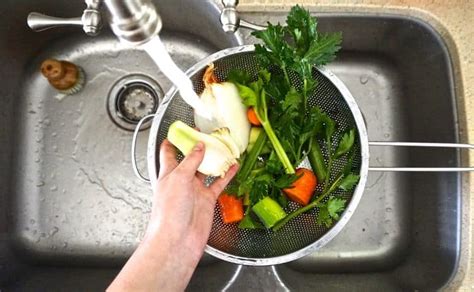 No Fail Vegetable Stock Recipe - Going Zero Waste