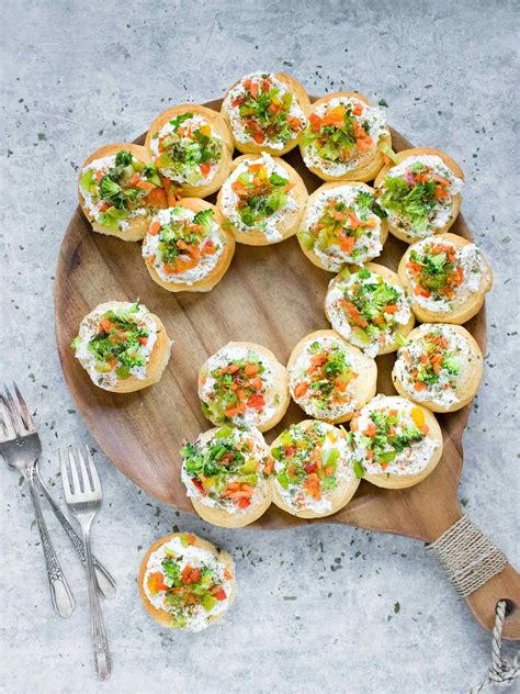 Christmas Wreath Appetizers | SoupAddict.com