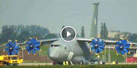 Massive ANTONOV An 70 Cargo Aircraft With The Revolutionary Airplane ...