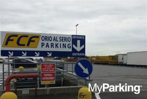 Parking Aeropuerto de Bergamo Orio al Serio | Reserva Ahora con MyParking