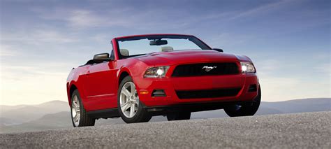 2010 Ford Mustang Convertible - HD Pictures @ carsinvasion.com