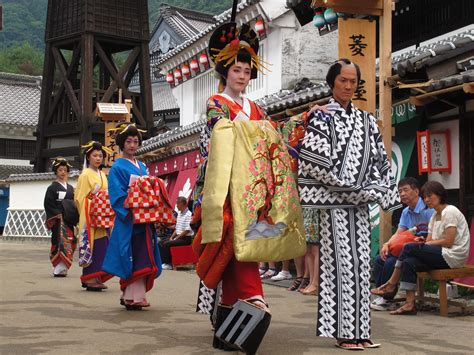 OIRAN KIMONO Oiran costumes on display at the Oiran Dochu Annual Parade ...