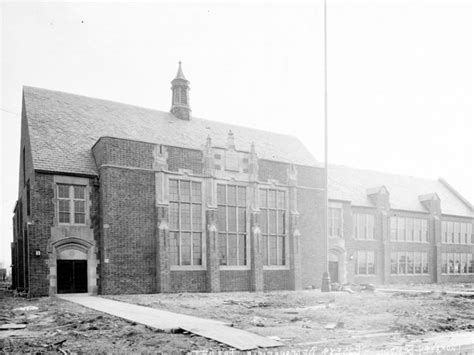 Historical Architecture of Grosse Pointe – Robert Trombly Elementary School