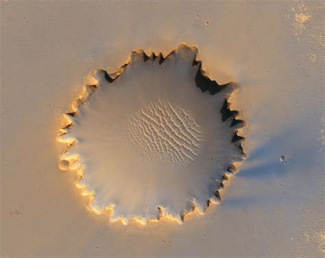 NASA releases 1000 new photos of the Mars surface – here are 10 of the ...