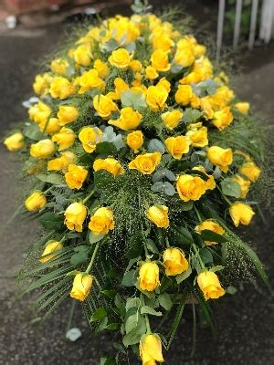 Casket Spray Yellow Roses – buy online or call 0121 706 2905