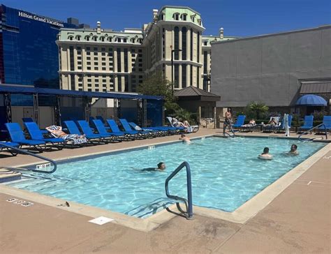 Hilton Vacations Club Pools in Las Vegas: A Brief Overview - Midlife Miles