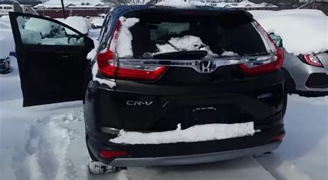 Can a Honda CR-V Drive in Snow? (We Tried it Out!) » AutomotiveRider