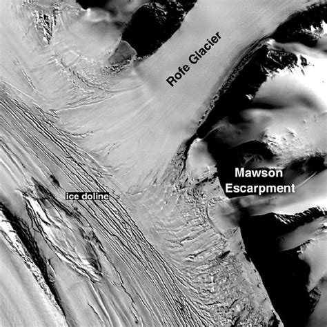 Location map of the Amery Ice Shelf, showing the features and survey... | Download Scientific ...