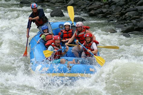 Rafting: An unforgettable adventure!! – Enchanting Costa Rica