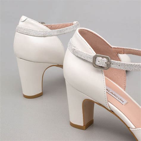 ≫ DARLA ≪ Round toe Wedding shoes. Low, wide and comfortable heel