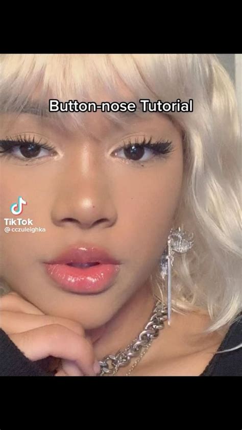 Nose contouring | Makeup tutorial, Nose contouring, Nose makeup