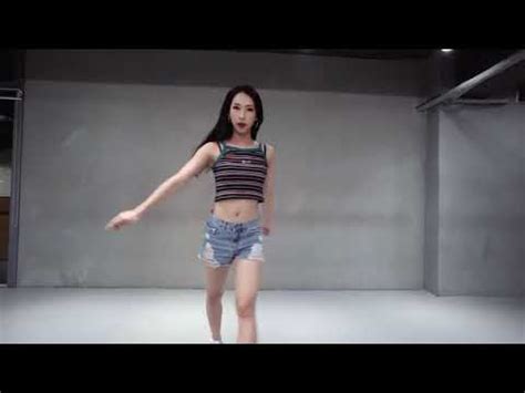 Pretty Girl Dance Cover - YouTube