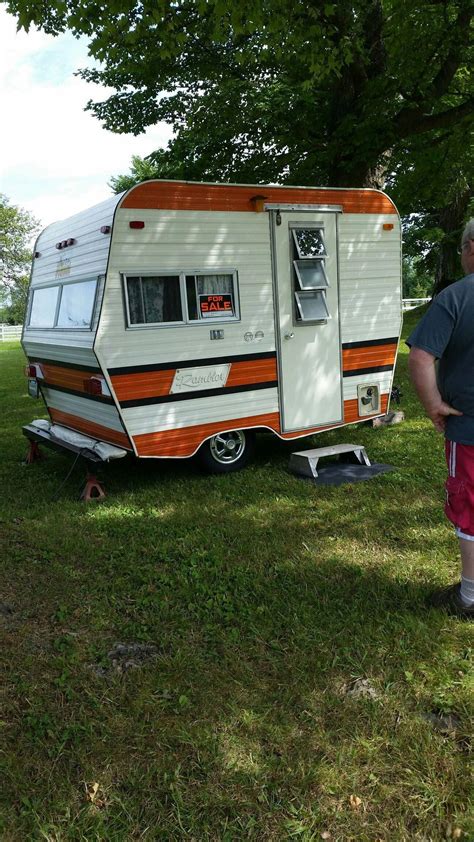 vintage camper remodel #Vintagecampers | Tiny camper trailer, Small ...