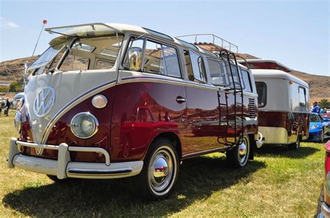 Pristine 21 Window VW Bus with matching trailer at my local car show [2894x1922] [OC] : carporn