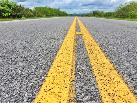 Line painting begins on Courtenay roads Tuesday - My Comox Valley Now