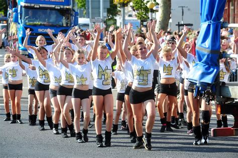 78 pictures from Cleethorpes Carnival Parades since the 70s - Grimsby Live