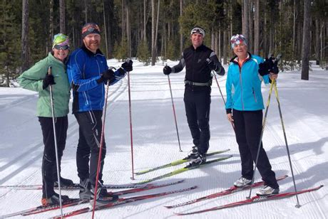 What to Wear When Cross Country Skiing — Cross Country Skiing