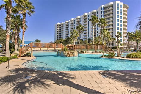 Modern Resort Condo With Balcony - Walk To Beach! in Destin w/ 2 BR (Sleeps6)