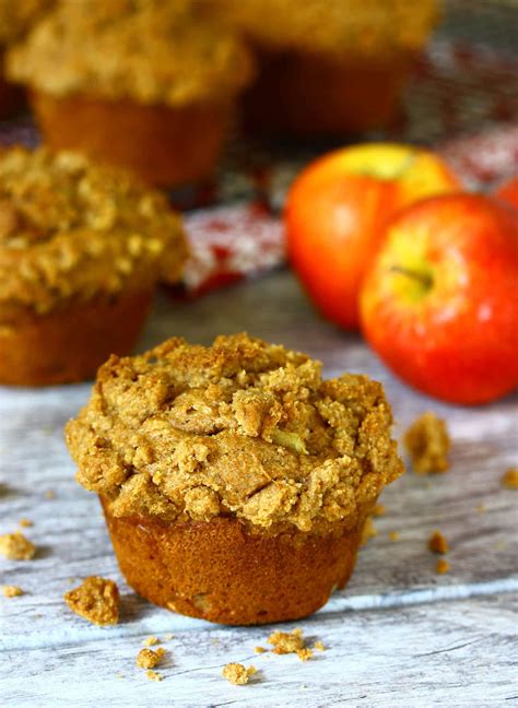 Apple Crisp Muffins - The Daring Gourmet