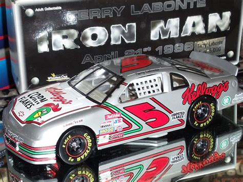 TERRY LABONTE 1996 IRON MAN SPECIAL 1/24 ACTION