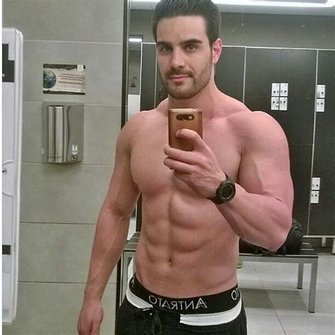 The Best New Health and Fitness Stars on Instagram. | Men's Fitness & Workouts Fix.