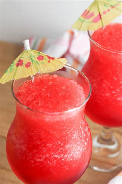 Alcoholic Drinks – BEST Cherry Rum Slushie Recipe – Easy and Simple Frozen Alcohol Drinks