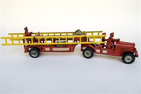 Antique Cast Iron Fire Truck Hubley 14" in Original Red Paint