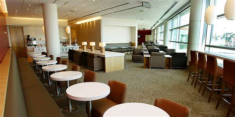 YYZ: Plaza Premium Lounge Reviews & Photos - Terminal 3, Domestic ...