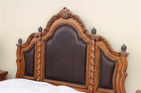 Havertys King Size Bed Frame | EBTH