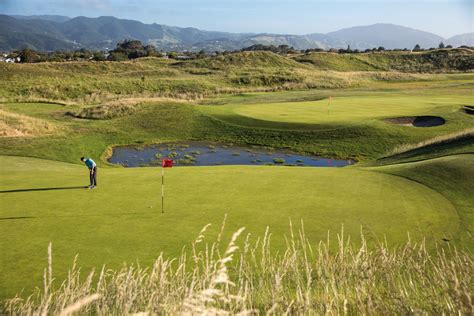 Paraparaumu Beach Golf Club, Paraparaumu Beach, New Zealand - Albrecht Golf Guide